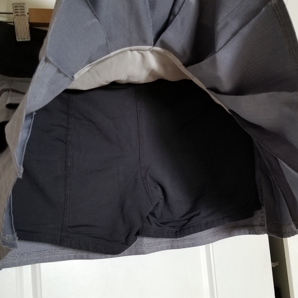 *SOLD* Lululemon Pace Setter Skirt / Skort - Picture 4 of 9